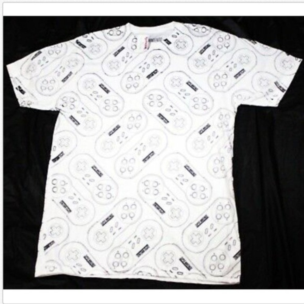 SNES Super Nintendo Mens Controllers Retro Game Tee T-Shirt‎ Size Large